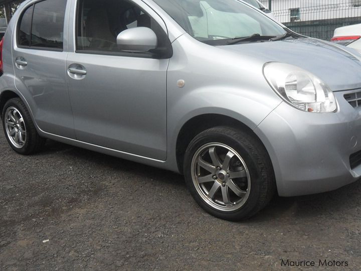Toyota PASSO - SILVER in Mauritius