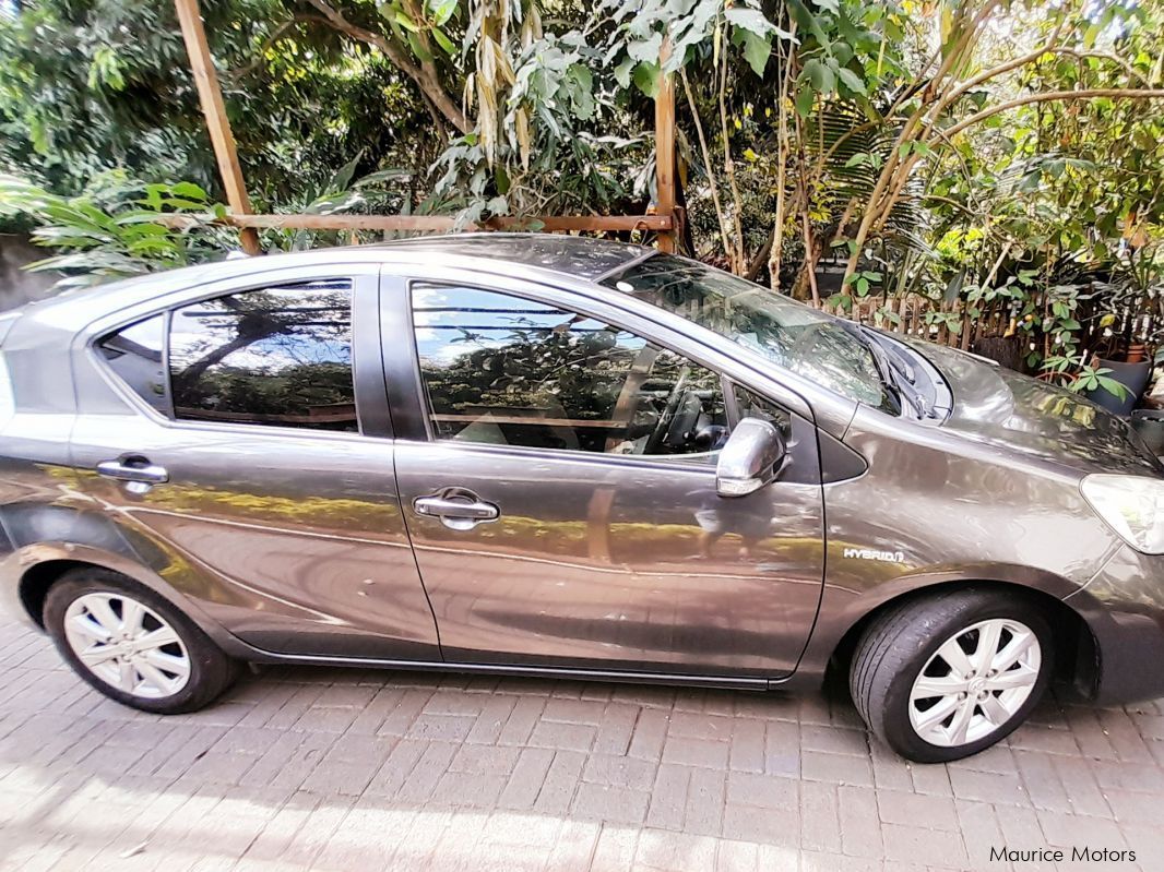 Toyota Prius Hybrid Hatchback 5 doors 1.5 Litre in Mauritius