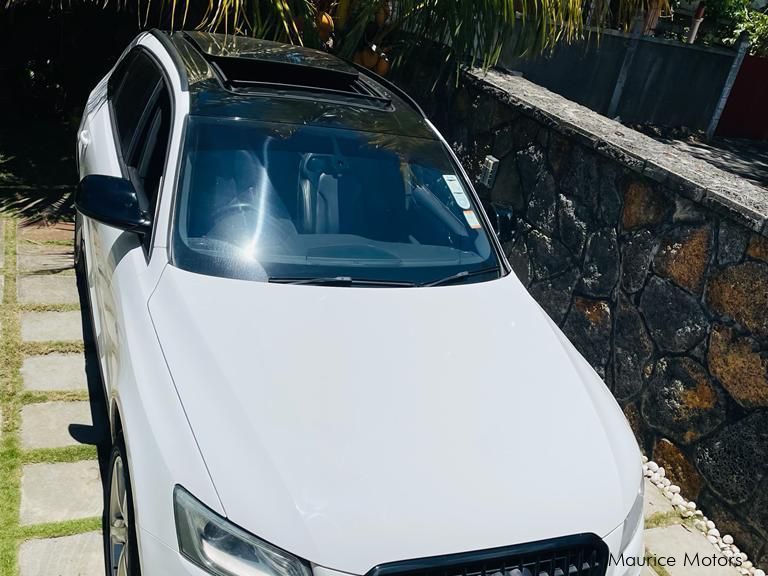 Audi Q5 2.0 TFSI Quattro S Line in Mauritius