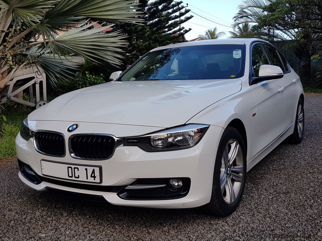 BMW 316i  F30 Sport line in Mauritius