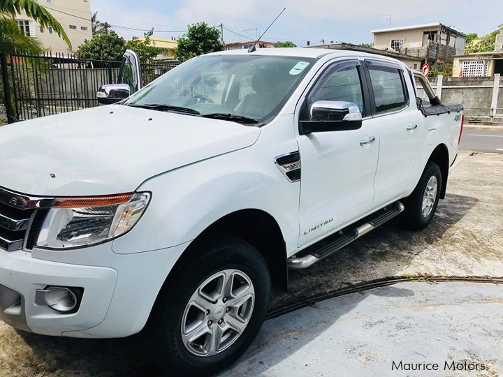 Ford RANGER LIMITED 3.2 6SPD 4X4 in Mauritius