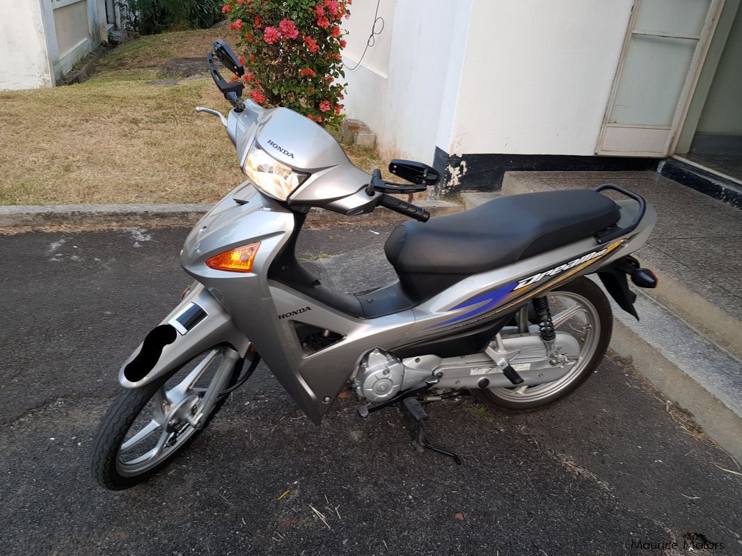 Honda Dream 110CC in Mauritius