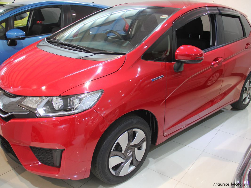 Honda FIT - HYBRID - RED in Mauritius