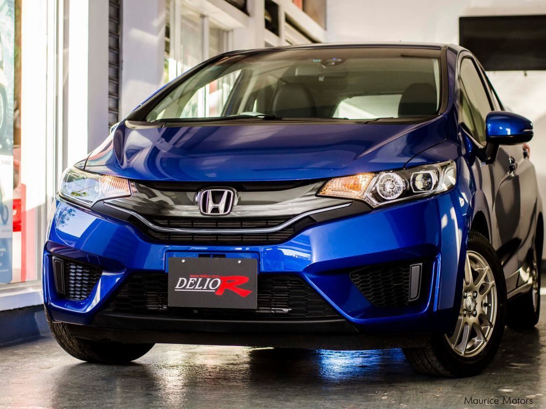 Honda Fit 2017 гибрид