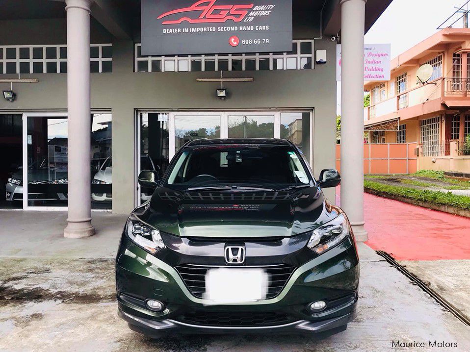 Honda VEZEL 1.5 HYBRID( PADDLE SHIFT )  in Mauritius