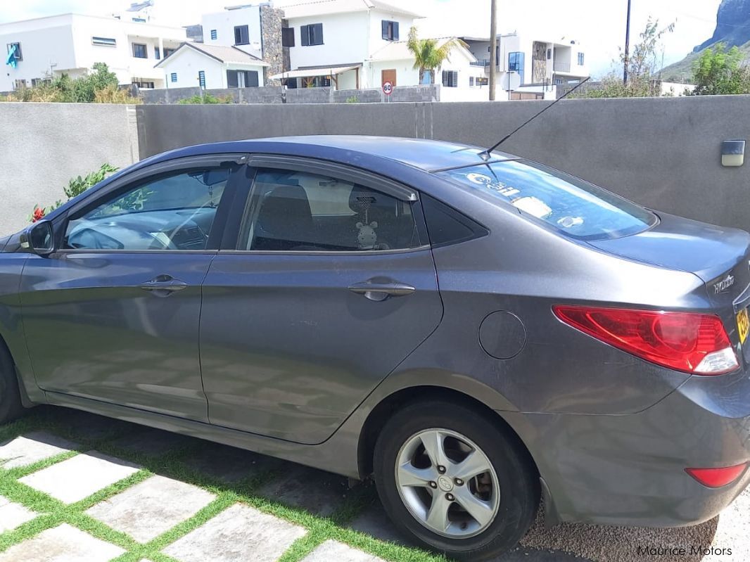 Hyundai Accent Blue in Mauritius