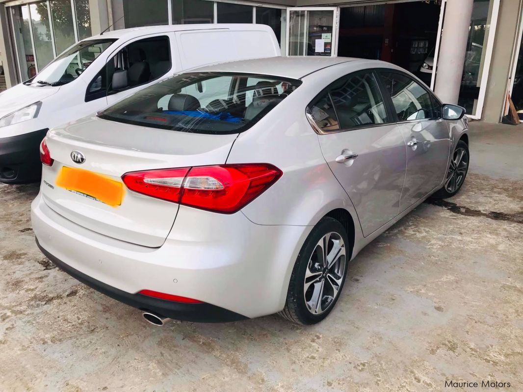 Kia CERATO 1.6L MANUAL  in Mauritius