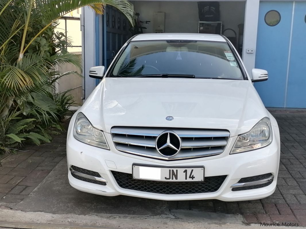 Mercedes-Benz C 180 in Mauritius