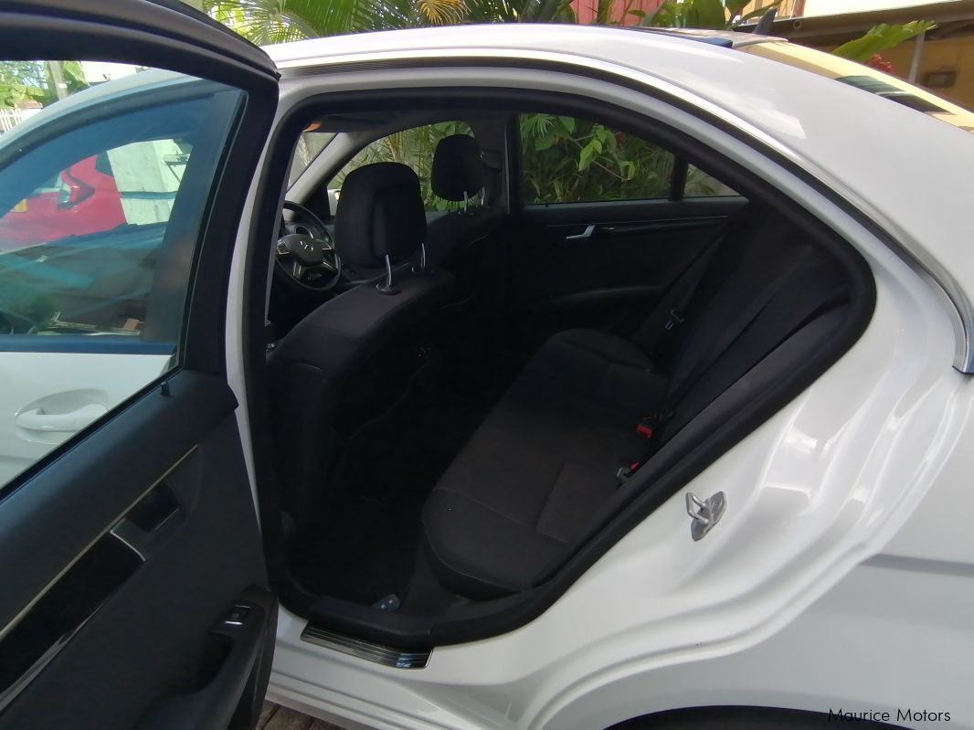 Mercedes-Benz C 180 in Mauritius