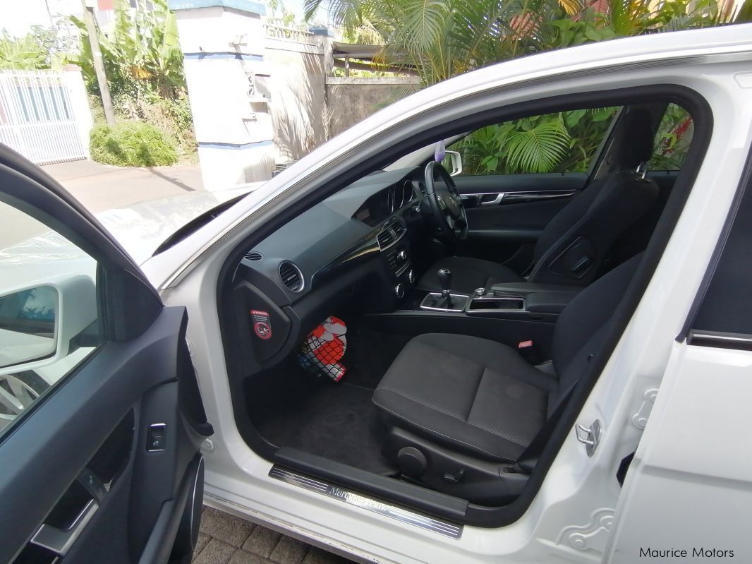 Mercedes-Benz C 180 in Mauritius