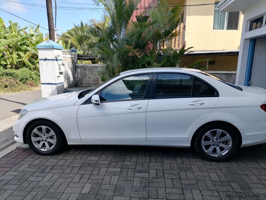 Mercedes-Benz C 180 in Mauritius