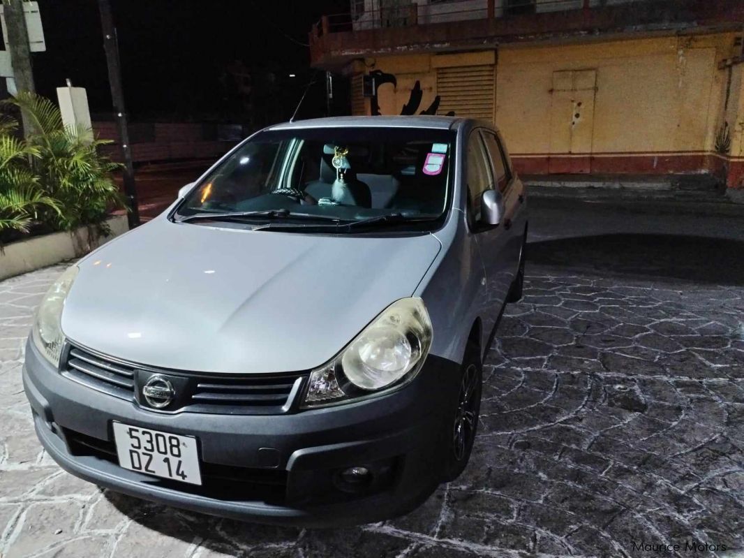 Nissan Ad van in Mauritius