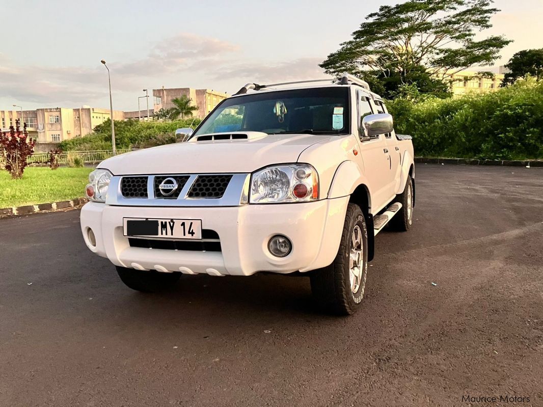 Nissan Hardbody NP300 4x2 in Mauritius