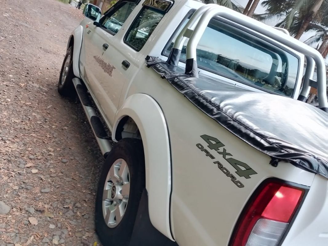Nissan NP300 HARDBODY in Mauritius