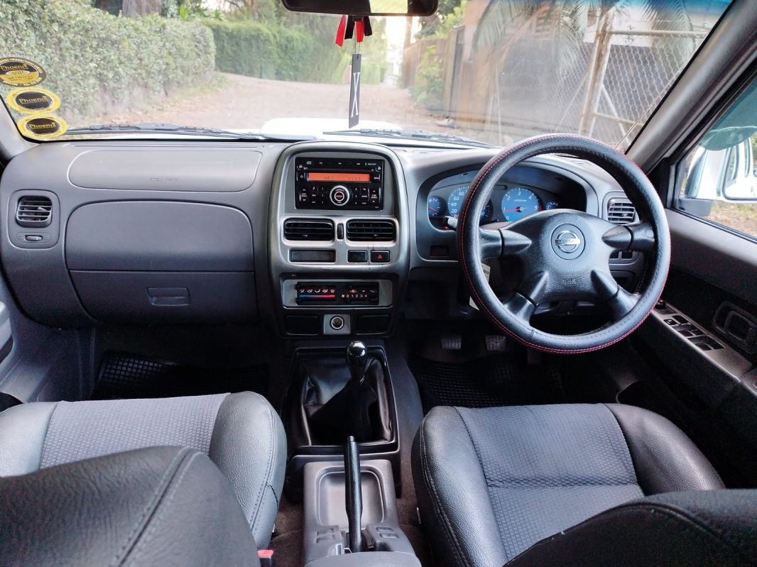 Nissan NP300 HARDBODY in Mauritius
