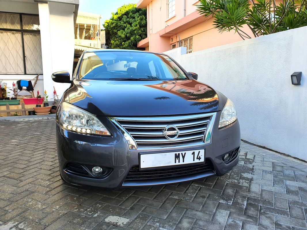 Nissan Sentra B17 in Mauritius