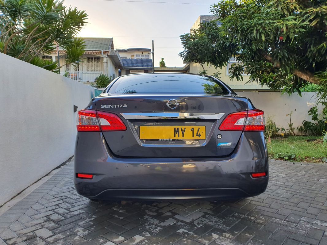 Nissan Sentra B17 in Mauritius