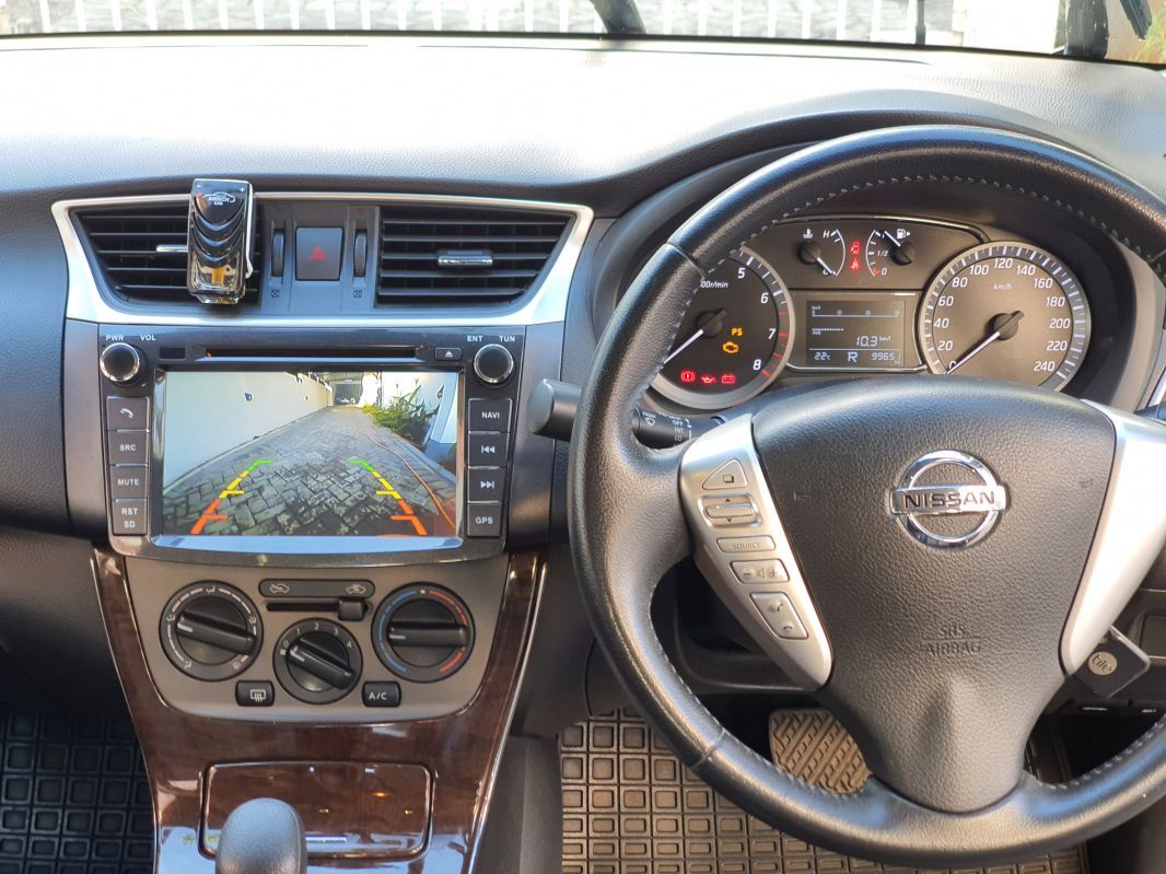 Nissan Sentra B17 in Mauritius