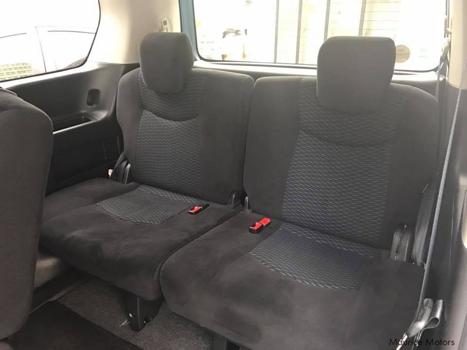 Nissan Serena 7 Seater in Mauritius