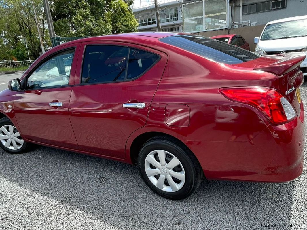 Nissan almera in Mauritius