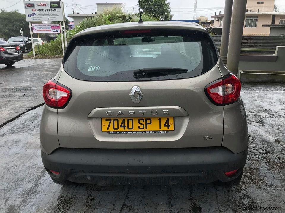 Renault CAPTUR 1.2 TCe STEPTRONIC  in Mauritius