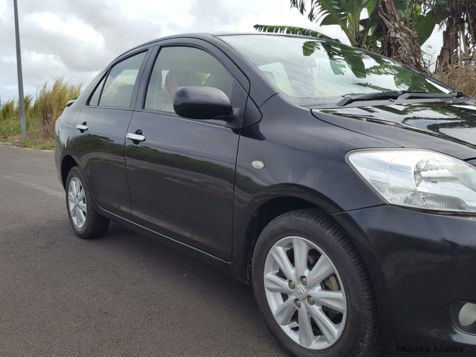 Toyota 2.5 in Mauritius