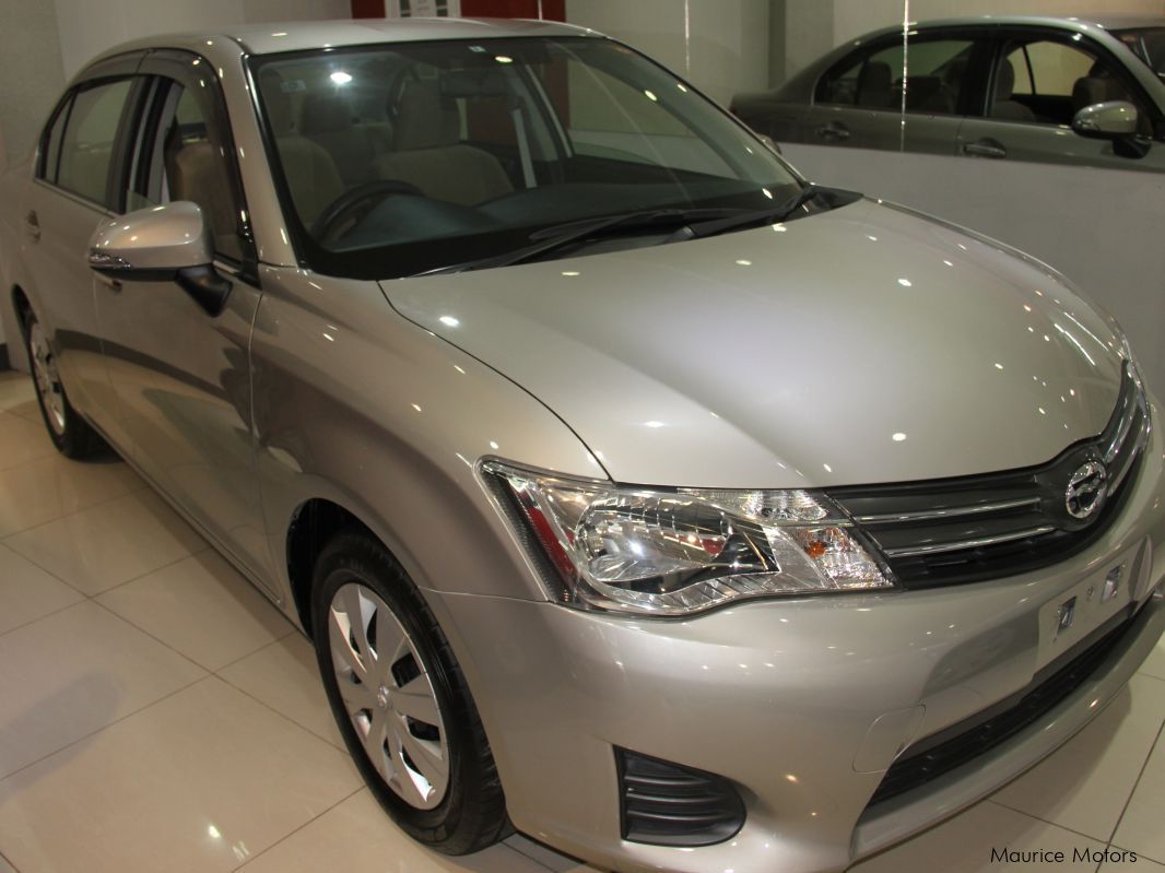 Toyota AXIO - BEIGE - MANUAL TRANSMISSION in Mauritius