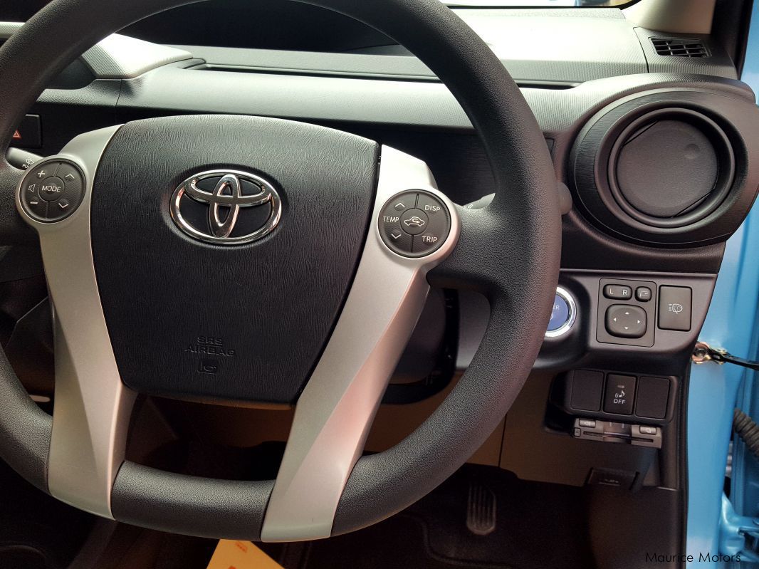 Как снять руль тойота приус 2014 Toyota Aqua G car Photos - Automatic Transmissions - 70000 km milage