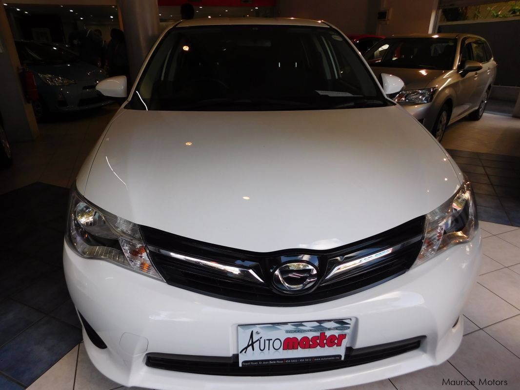 Toyota FIELDER - WHITE in Mauritius