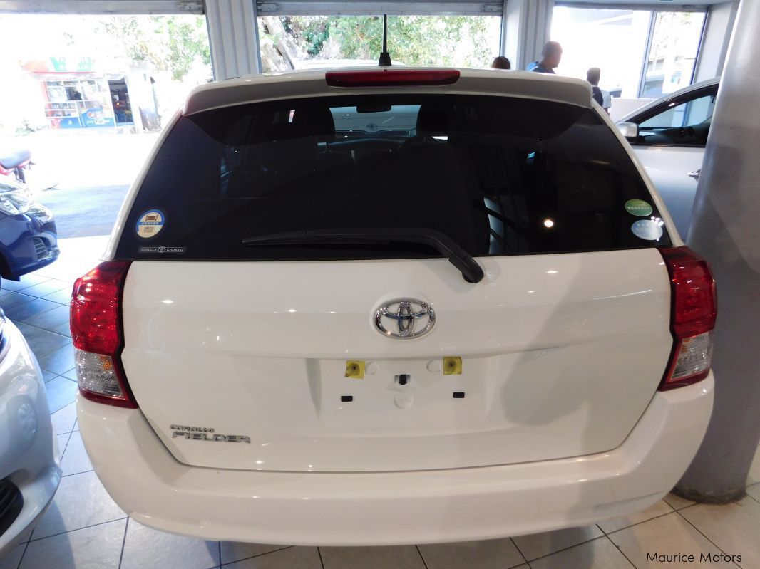 Toyota FIELDER - WHITE in Mauritius