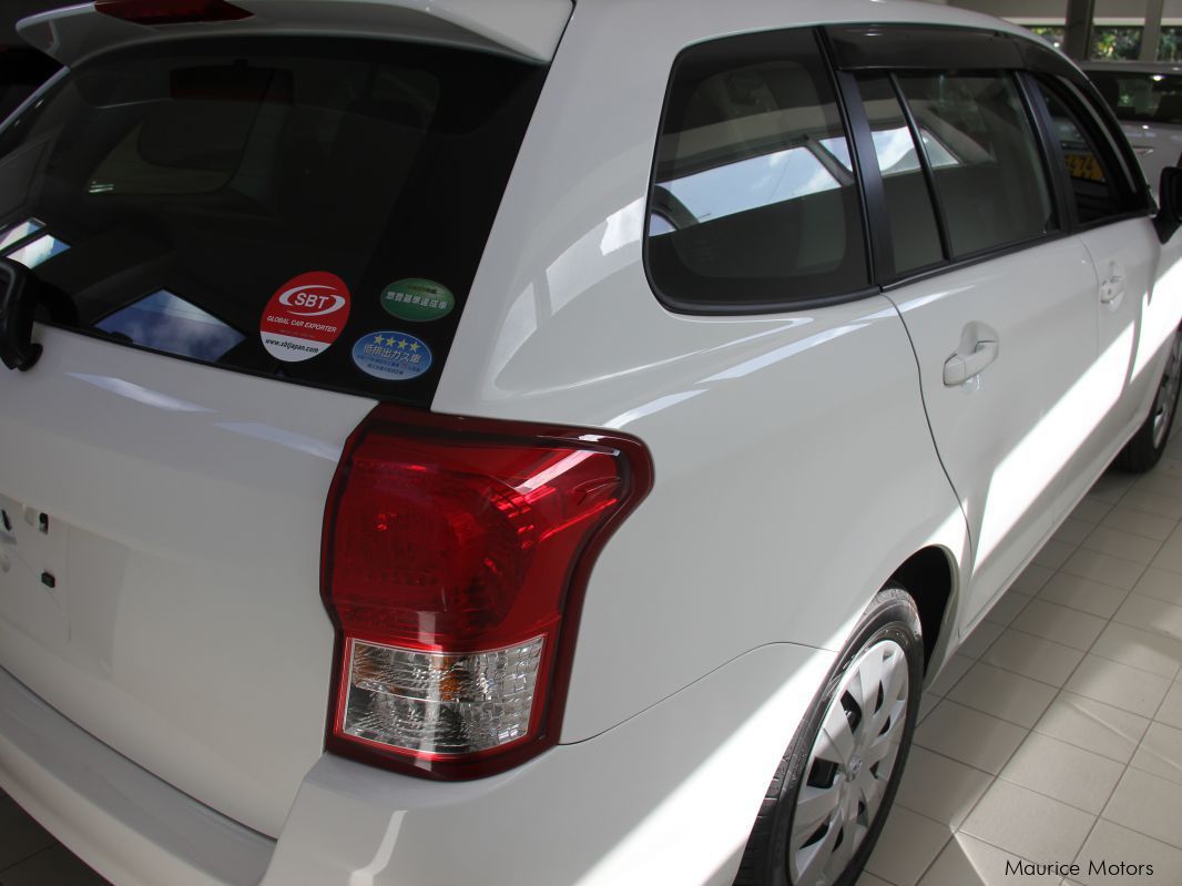 Toyota FIELDER - WHITE in Mauritius