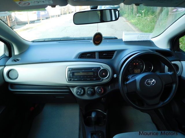 Toyota VITZ - WHITE in Mauritius