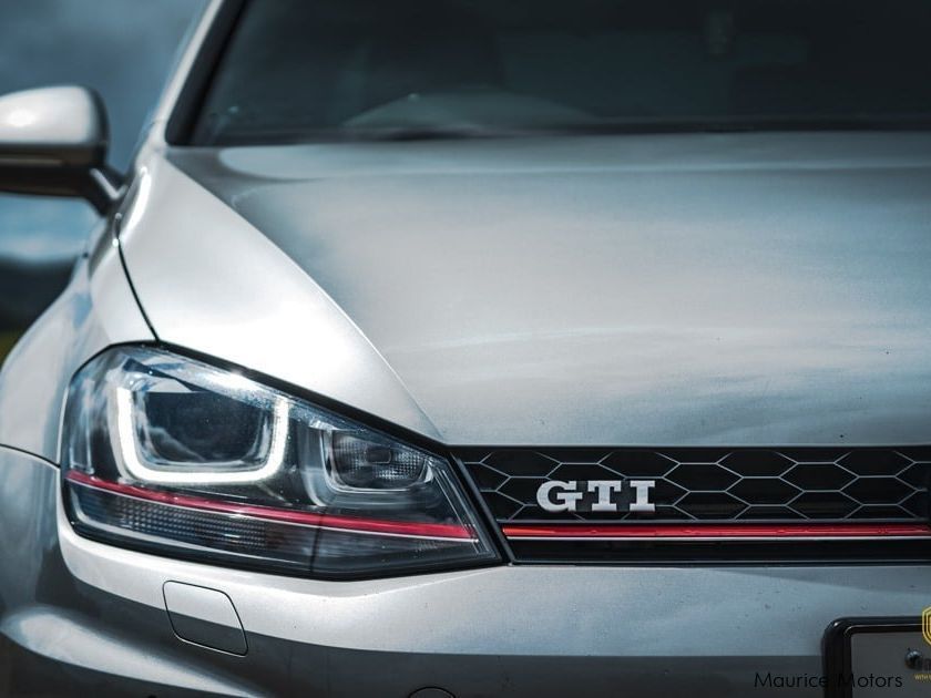 Volkswagen Golf GTI MK7 in Mauritius