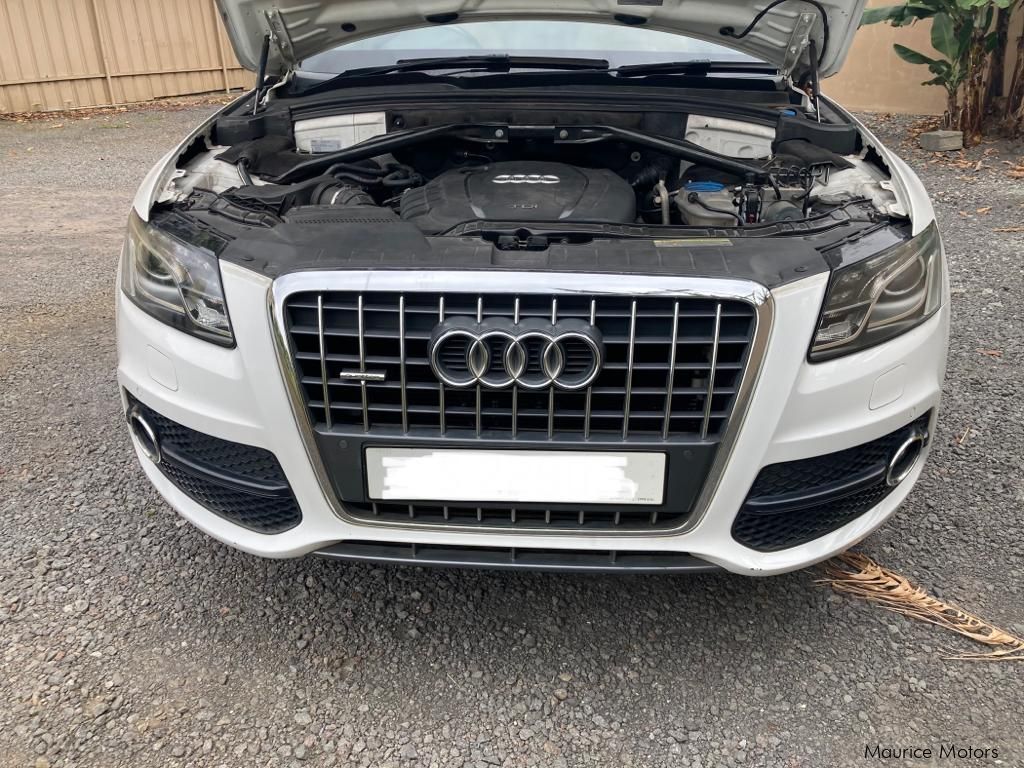 Audi Q5 2.0 TDI S LINE in Mauritius