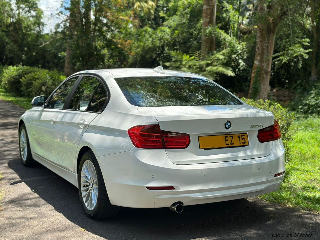 BMW 320i in Mauritius