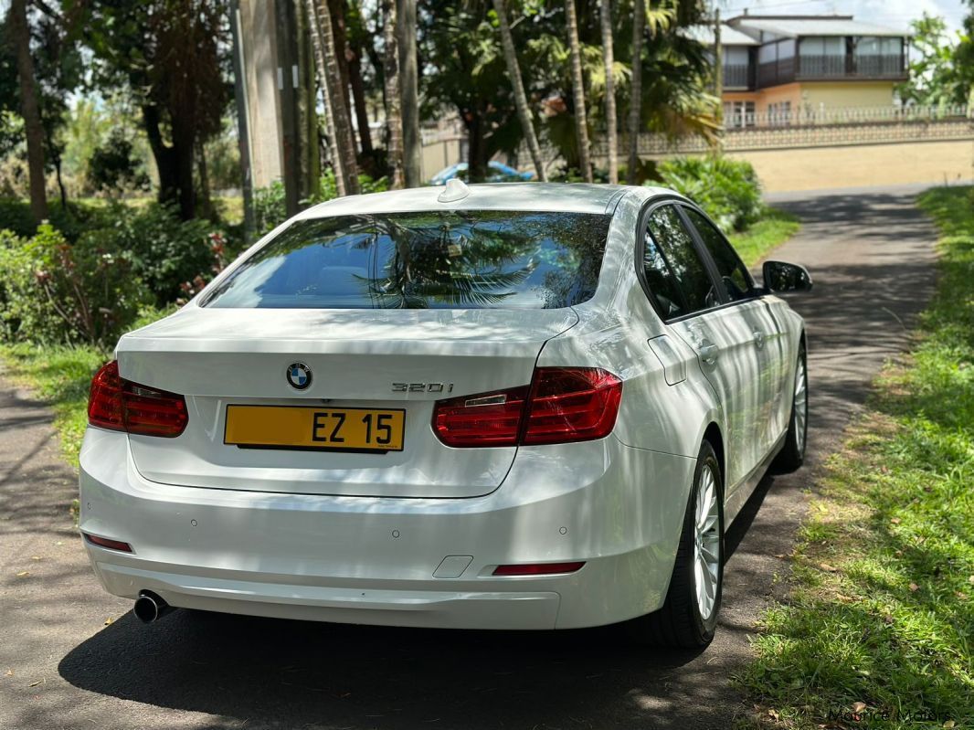 BMW 320i in Mauritius