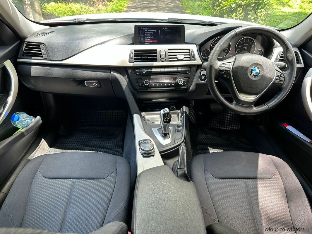 BMW 320i in Mauritius