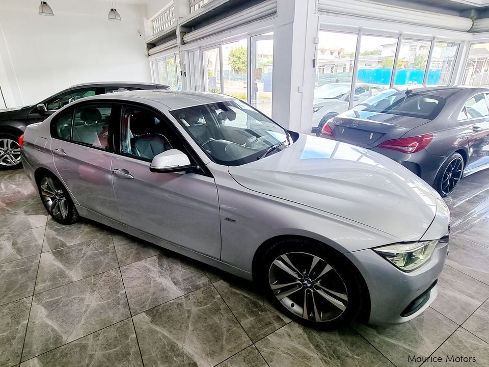 BMW 330i SPORT PACK FACELIFT in Mauritius