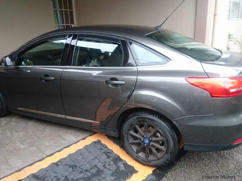 Ford Focus titanium in Mauritius