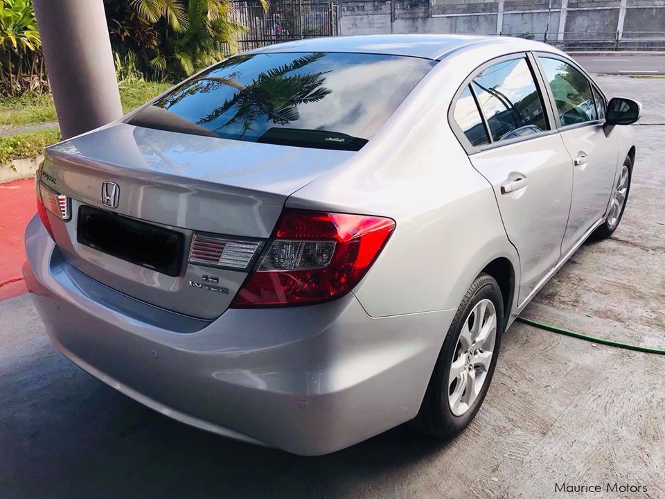 Honda CIVIC 1.6 I-VTEC STEPTRONIC in Mauritius