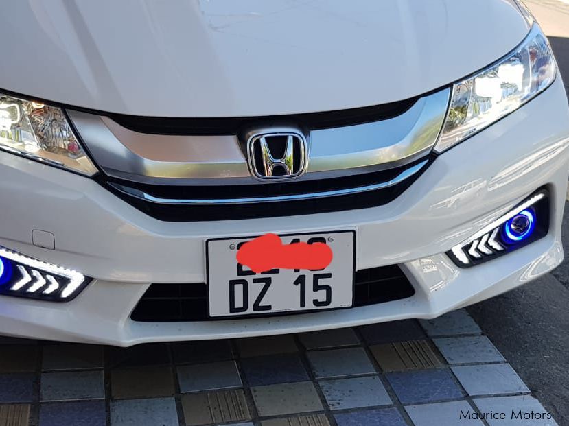 Honda Grace hybrid in Mauritius