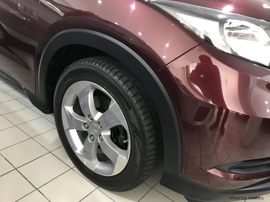 Honda HRV - RED WINE in Mauritius