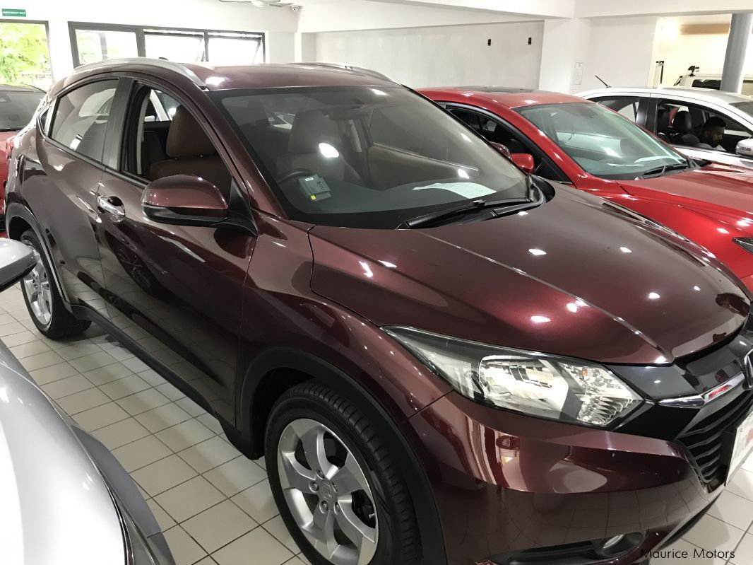Honda HRV - RED WINE in Mauritius
