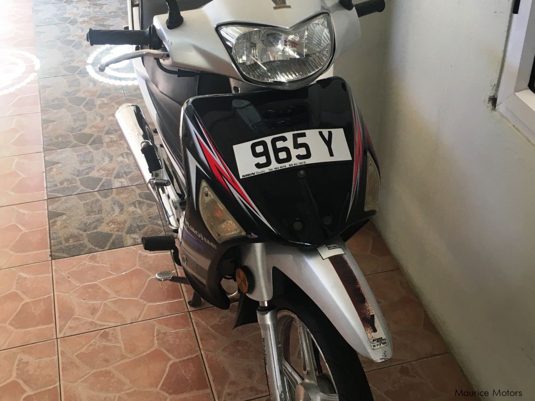 Honda Haojue Wave in Mauritius