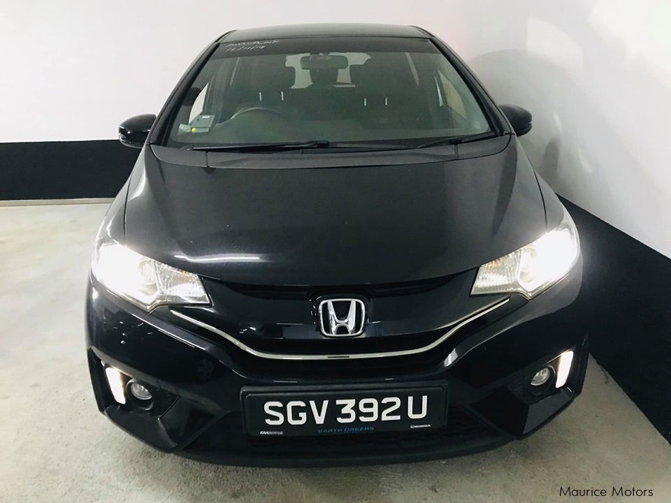Honda JAZZ RS ( FIT ) 1.5L PADDLE SHIFT in Mauritius