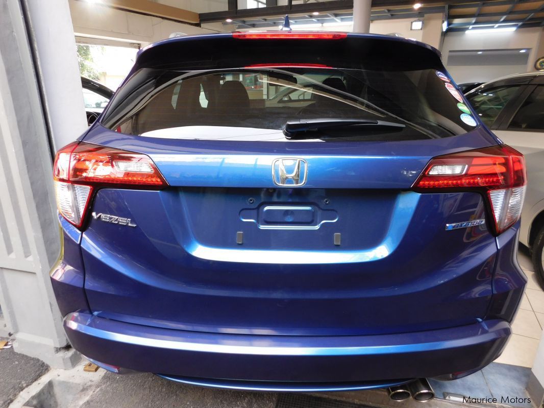Honda VEZEL - MODEL Z - BLUE - HYBRID in Mauritius
