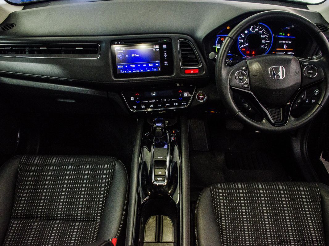 Honda Vezel Grade Z Hybrid in Mauritius