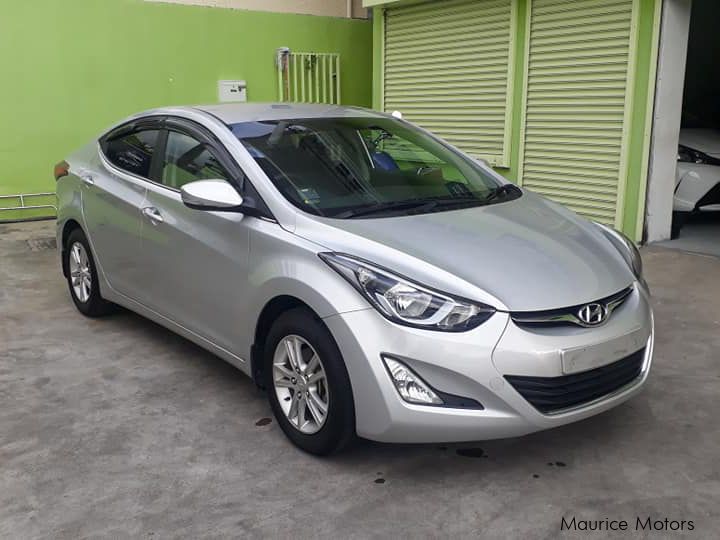 Hyundai Elantra GLS in Mauritius