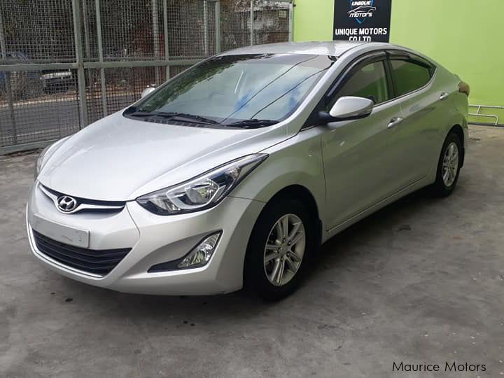 Hyundai Elantra GLS in Mauritius