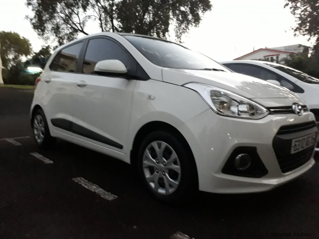 Used Hyundai Grand i10  2015 Grand i10 for sale  beau 